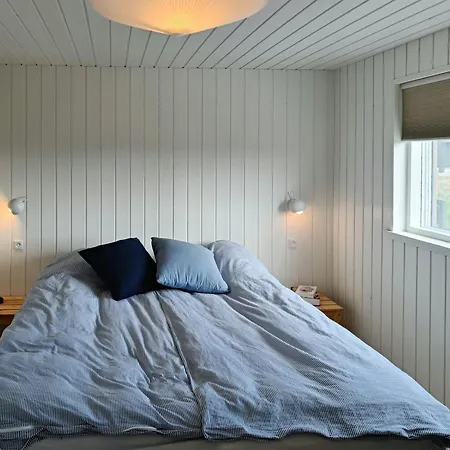 Elegant Minimalism In Near Vejle Fjord Feriehus Børkop