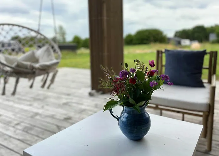 Elegant Minimalism In Near Vejle Fjord Feriehus *