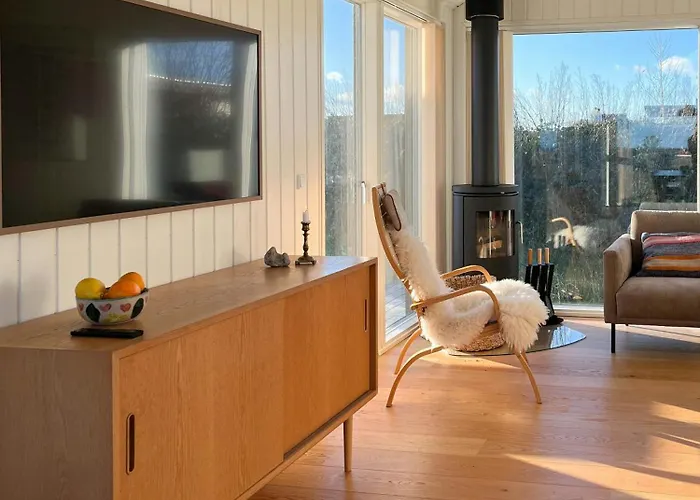Feriehus Elegant Minimalism In Near Vejle Fjord *