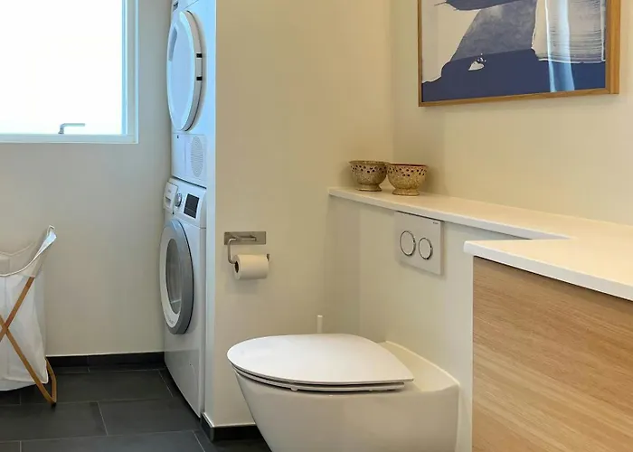 Elegant Minimalism In Near Vejle Fjord Feriehus Børkop