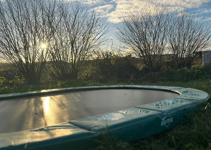 Elegant Minimalism In Near Vejle Fjord Feriehus *